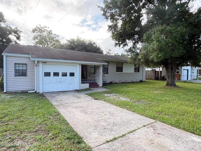 4601 Anvers Blvd, Jacksonville, FL 32210