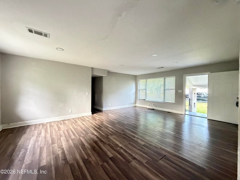 4601 Anvers Blvd, Jacksonville, FL 32210