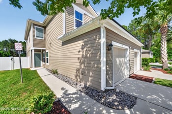 461 Servia Dr, St Johns, FL 32259