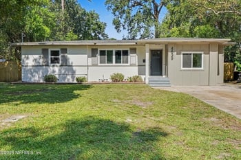 4639 Martingale Rd, Jacksonville, FL 32210