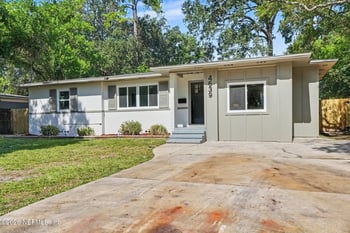 4639 Martingale Rd, Jacksonville, FL 32210
