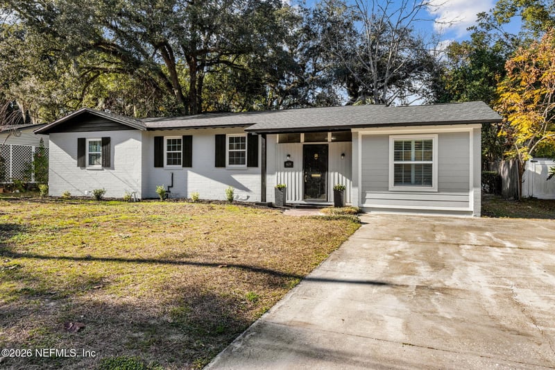 4639 Tanbark Rd, Jacksonville, FL 32210