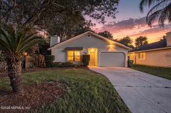464 14th Ave S, Jacksonville Beach, FL 32250