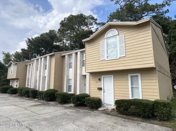 4643 Barnes Rd, Jacksonville, FL 32207