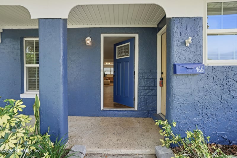 466 Mako Dr, Atlantic Beach, FL 32233