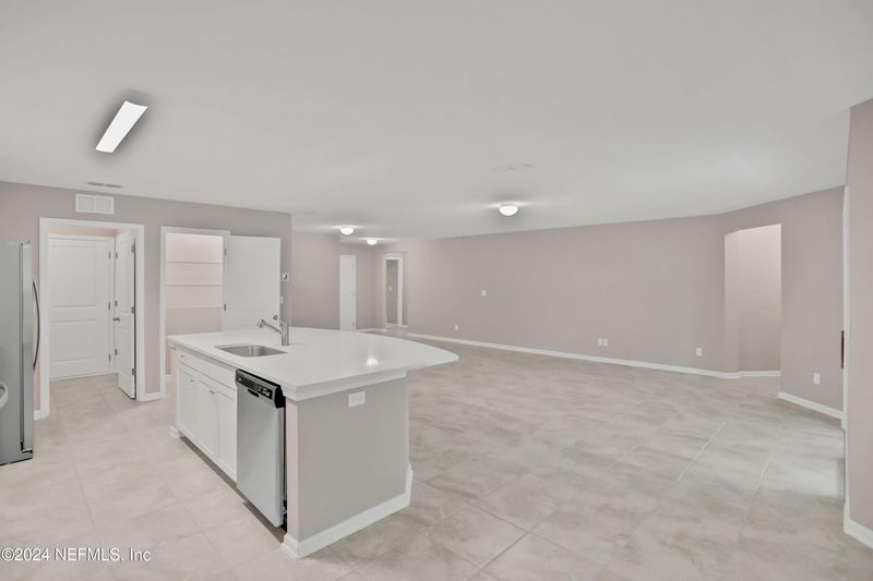 4660 Argand Dr, Jacksonville, FL 32218