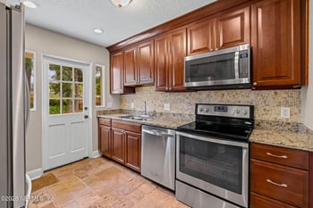 4660 Martingale Rd, Jacksonville, FL 32210