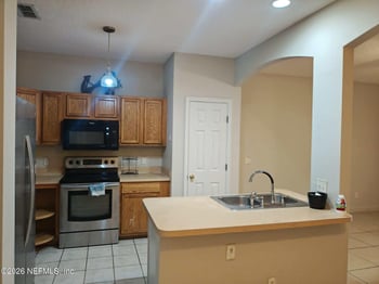 4665 Barnes Rd, Jacksonville, FL 32207