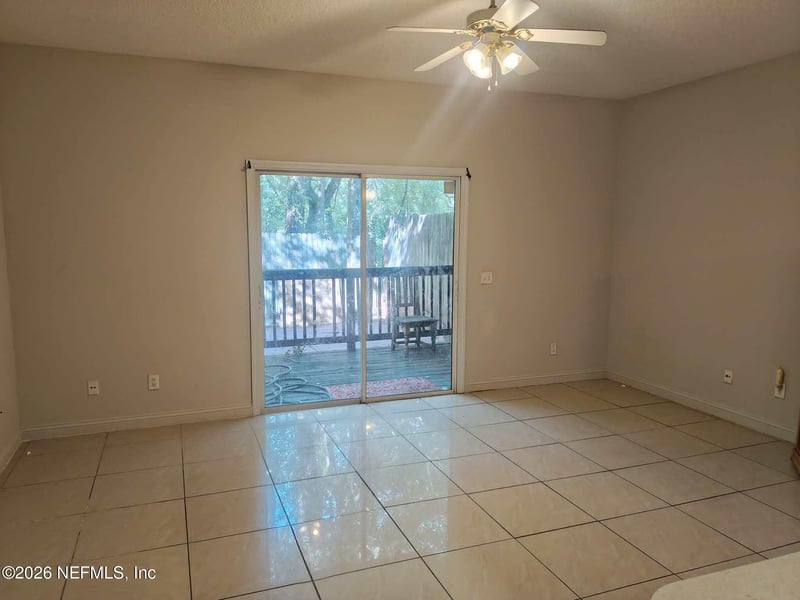 4665 Barnes Rd, Jacksonville, FL 32207