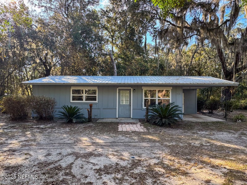 468 SE 18th St, Melrose, FL 32666
