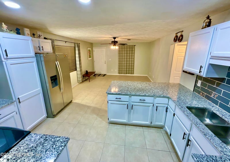 468 SE 28th Way, Melrose, FL 32666