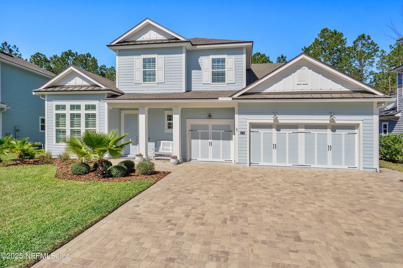 470 Freshwater Dr, St Johns, FL 32259