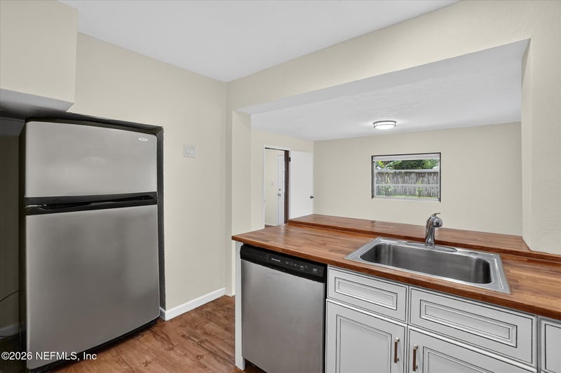 4748 Beverly Cir, Jacksonville, FL 32210