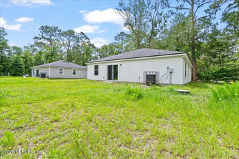 475 Cole Rd W, Jacksonville, FL 32218