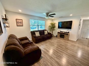 4751 Lincrest Dr N, Jacksonville, FL 32208