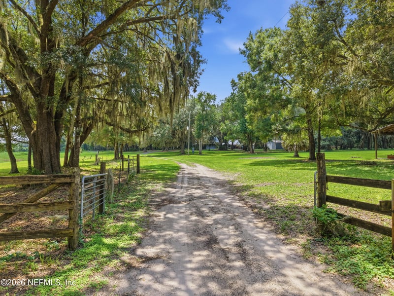 4759 Gadara Rd, Keystone Heights, FL 32656