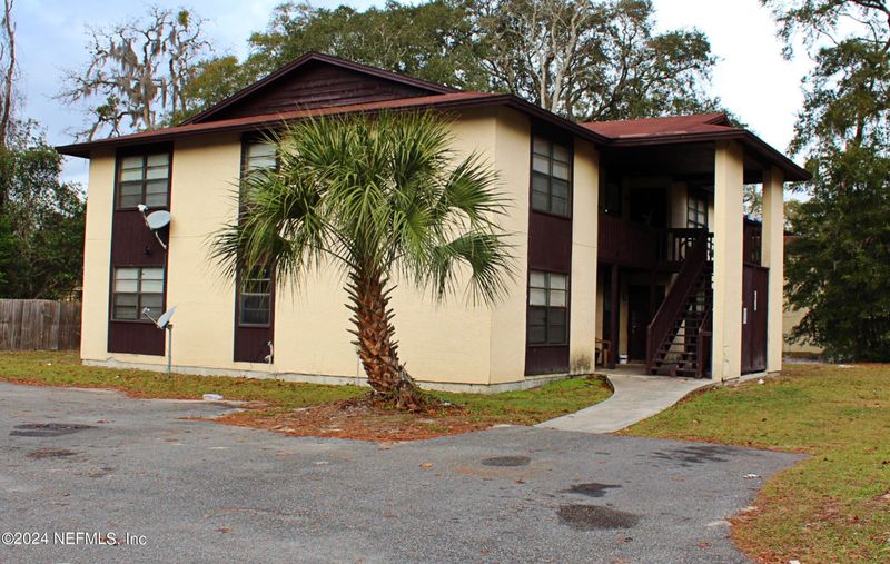 476 Lombard St, Orange Park, FL 32073