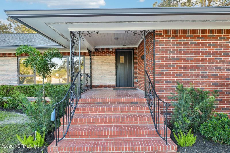 4768 Queen Ln, Jacksonville, FL 32210