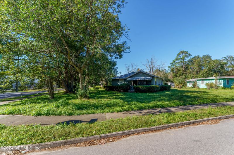 4804 Campenella Dr, Jacksonville, FL 32209