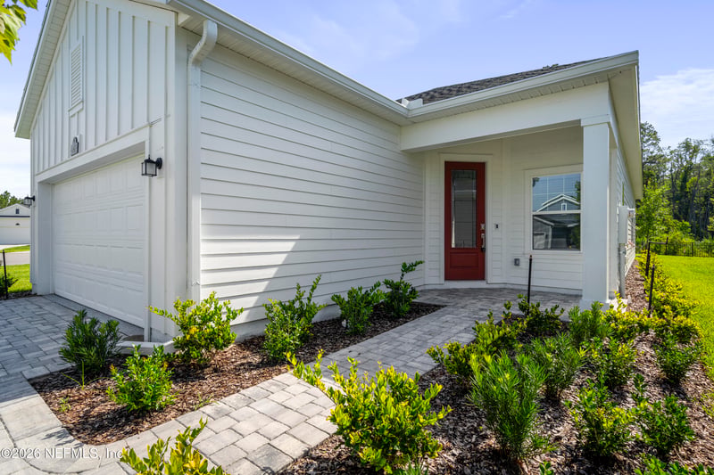 483 Murphys Dr, St Johns, FL 32259