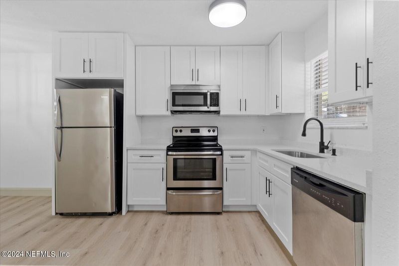 4836 Atlantic Blvd #218, Jacksonville, FL 32207