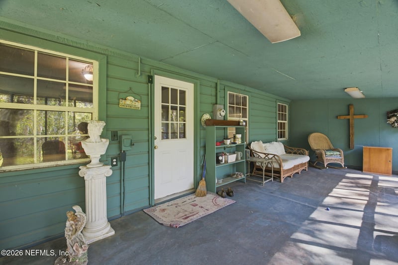48565 Crawford Ln, Hilliard, FL 32046