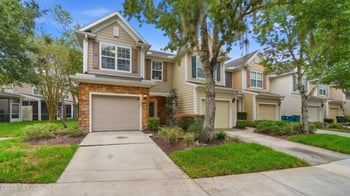 4879 Parkhurst Pl, Jacksonville, FL 32256