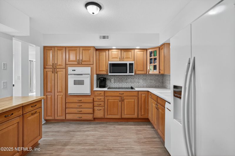 4880 Brighton Dr, Jacksonville, FL 32217