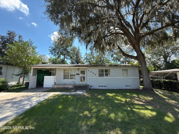 4904 Homecrest Cir, Jacksonville, FL 32244