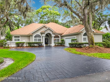 4919 Yachtsmans Dr, Fernandina Beach, FL 32034