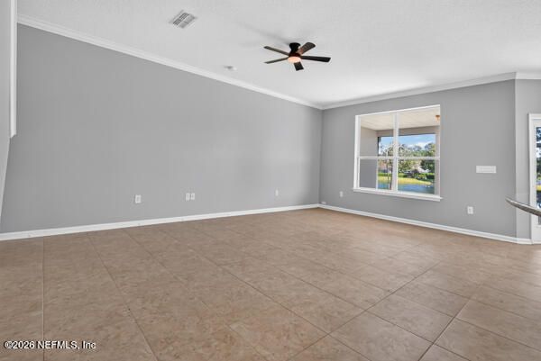 493 Walnut Dr, St Johns, FL 32259