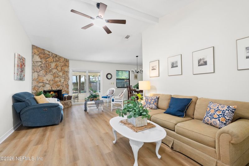 4940 Tan St, Jacksonville, FL 32258