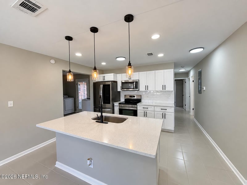 4942 Spring Glen Rd, Jacksonville, FL 32207