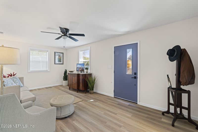 4977 Connors St, Jacksonville, FL 32207