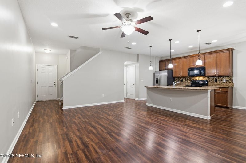 500 Walnut Dr, St Johns, FL 32259