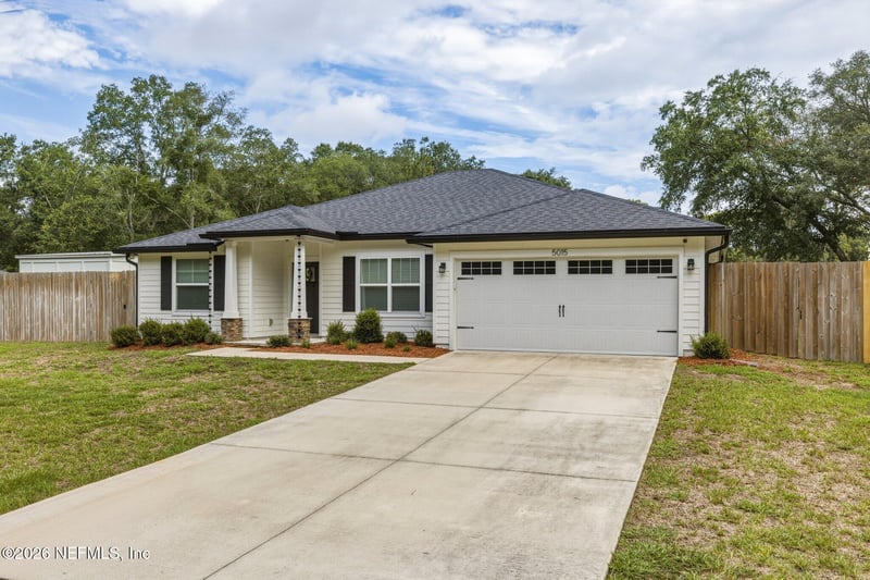 5015 Herton Dr, Jacksonville, FL 32258