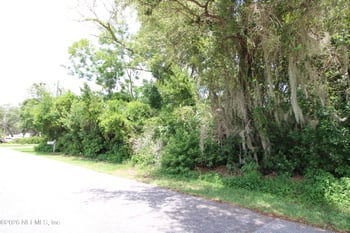 5020 Chester St, Hastings, FL 32145
