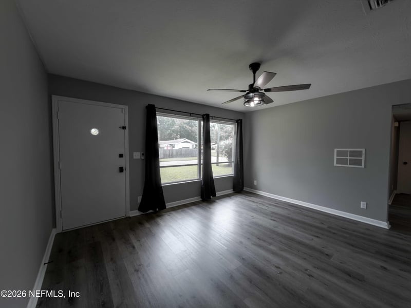 5020 Garette Dr E, Jacksonville, FL 32210