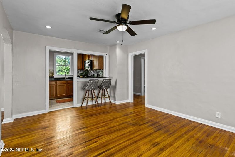 5021 Colonial Ave, Jacksonville, FL 32210
