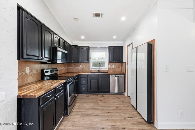 5022 Azure St, Jacksonville, FL 32258