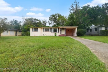 5030 Homecrest Cir, Jacksonville, FL 32244