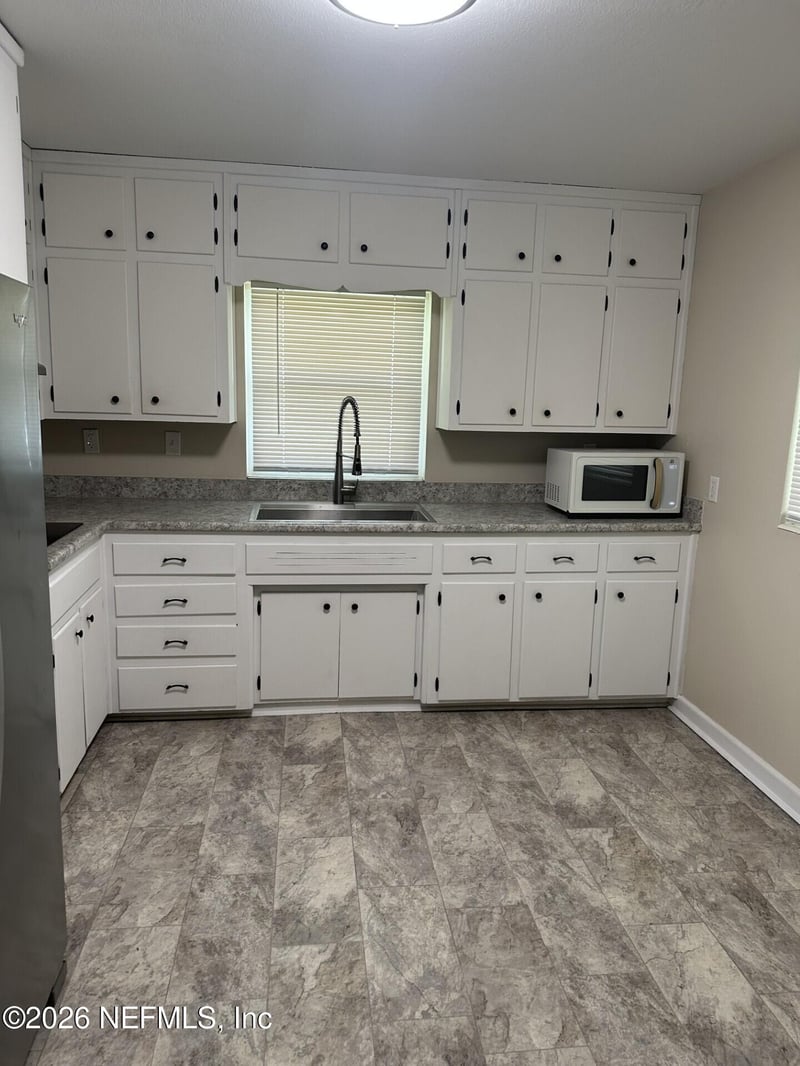 5031 Romilly Dr E, Jacksonville, FL 32210