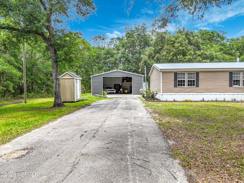 5050 Irving St, Hastings, FL 32145