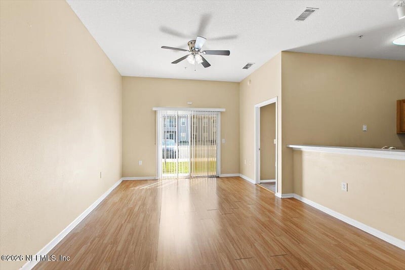 5050 Playpen Dr #5, Jacksonville, FL 32210