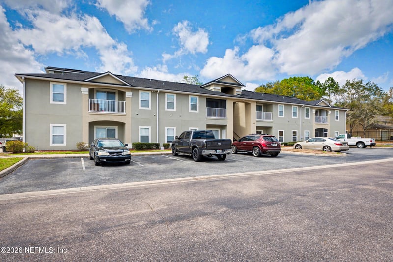 5050 Playpen Dr #8, Jacksonville, FL 32210