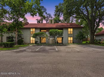 506 Clubhouse Ct, Jacksonville, FL 32256