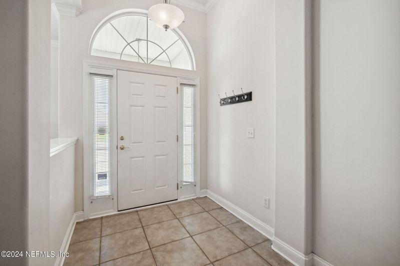 5062 Eagle Point Dr, Jacksonville, FL 32244