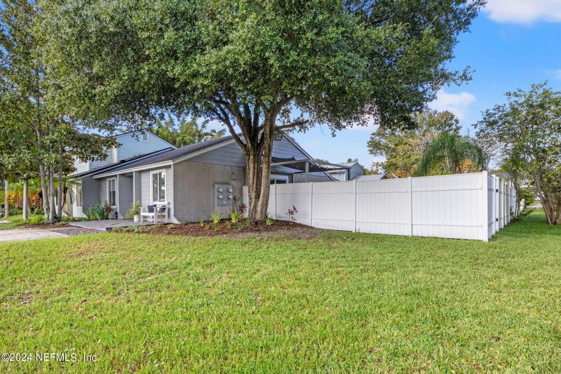 507 Aquatic Dr, Atlantic Beach, FL 32233