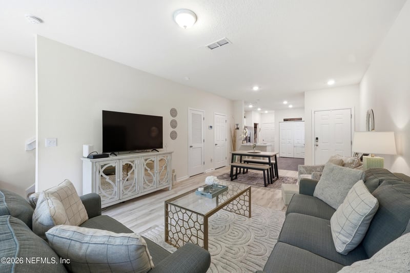 51 Scotch Pebble Dr, St Johns, FL 32259