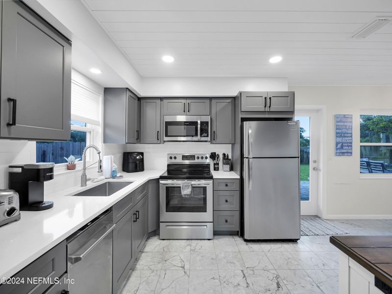 51 Sea Park Dr, St Augustine, FL 32080